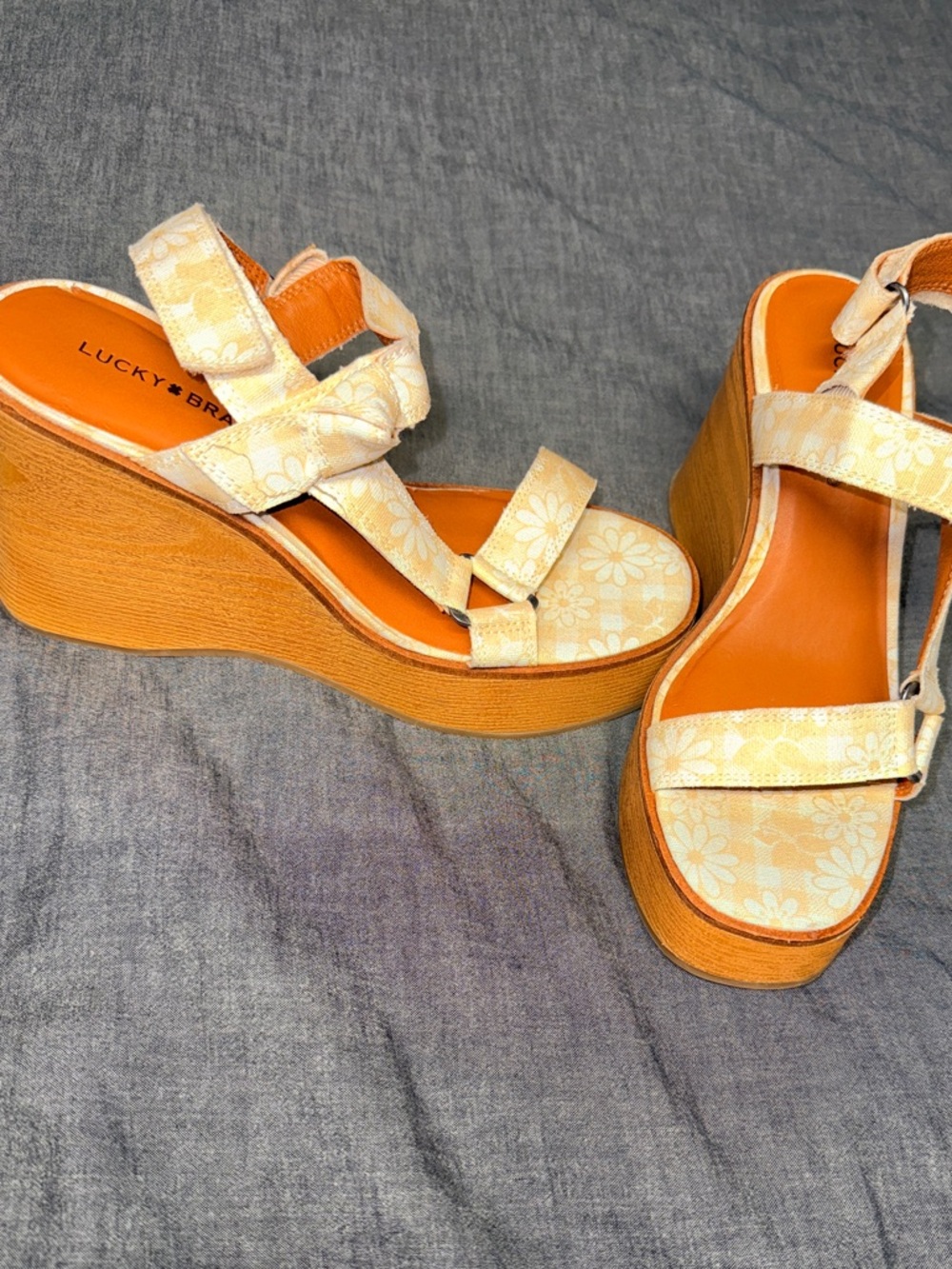 Lucky Brand Butter Yellow Floral Platform Wedge Sandals with Tan Sole